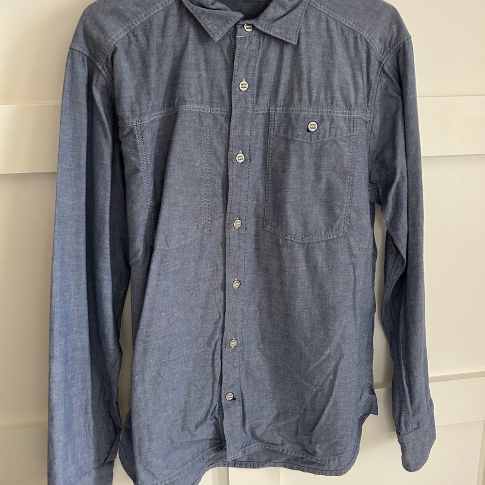 Large Black Diamond Blue Chambray Button-Up Shirt – Excellent Condition